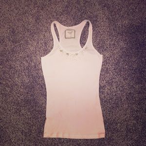 Detailed ribbed white tank top